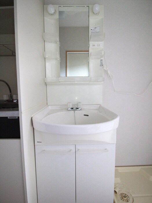 物件内観写真12　(洗面)