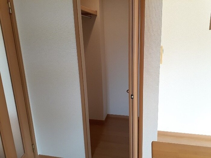 物件内観写真11　(収納)