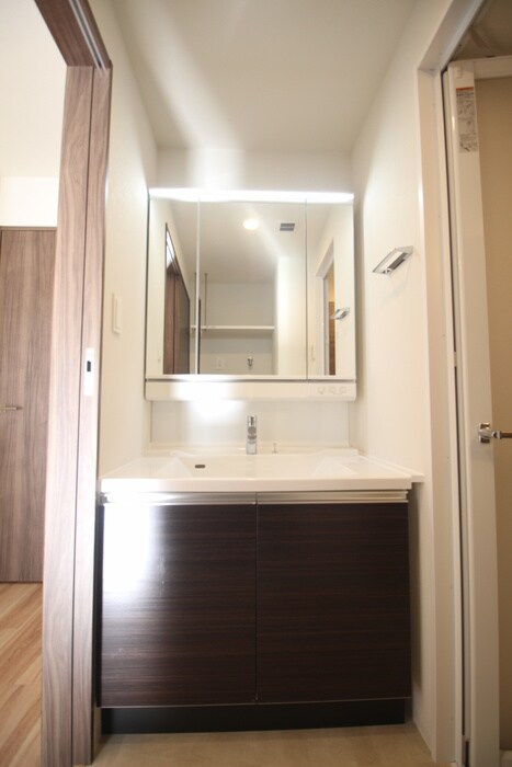 物件内観写真10　(洗面)