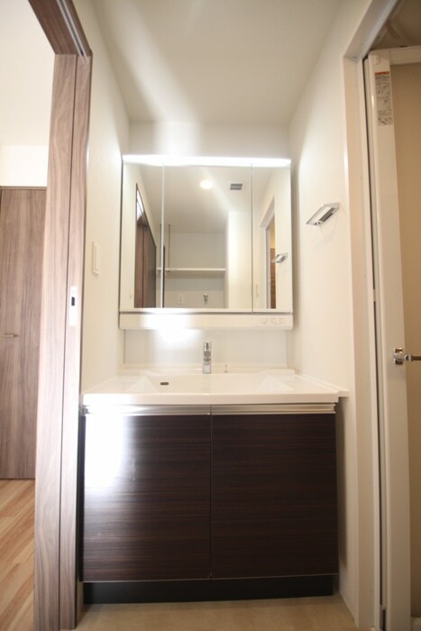 物件内観写真12　(洗面)