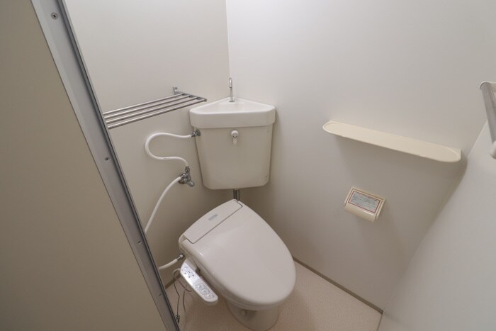 物件内観写真14　(トイレ)