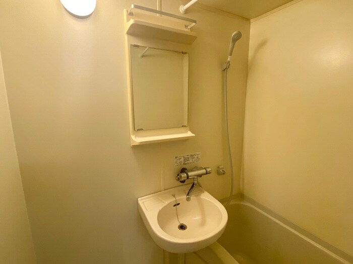 物件内観写真10　(洗面)