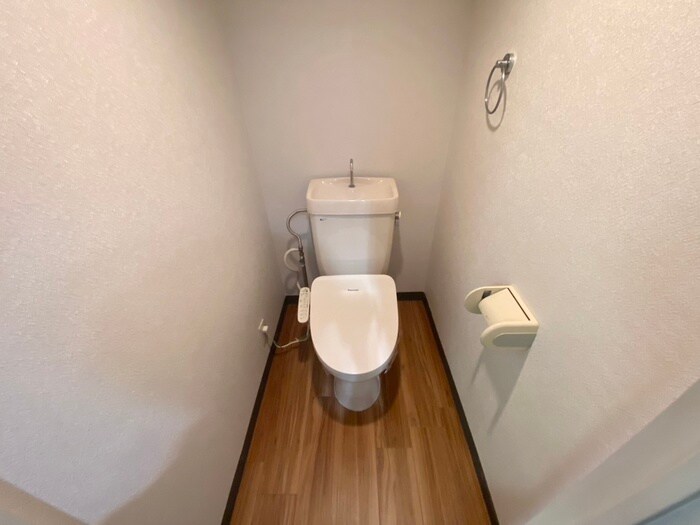 物件内観写真12　(トイレ)
