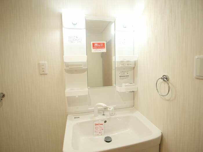 物件内観写真12　(洗面)