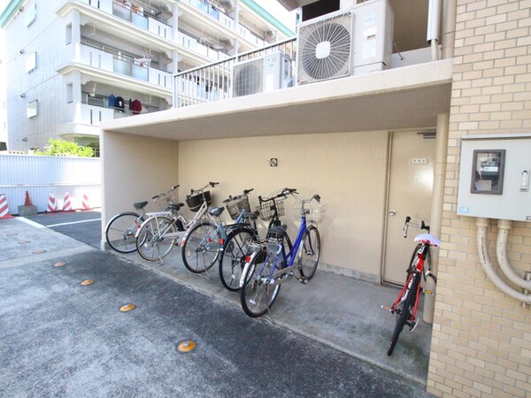 駐輪場