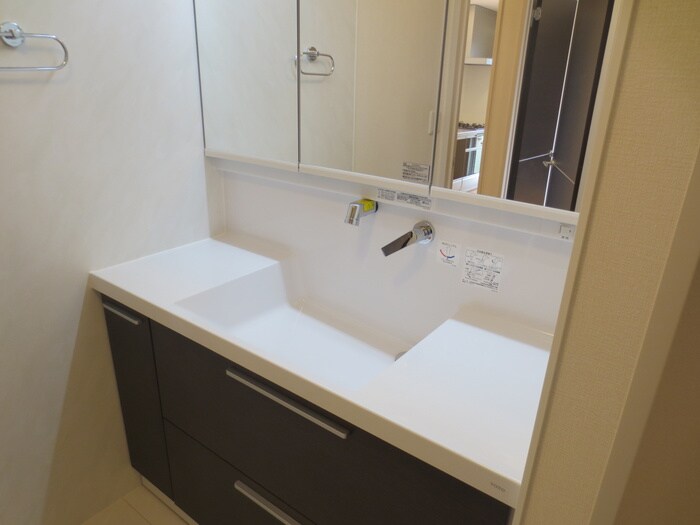 物件内観写真12　(洗面)