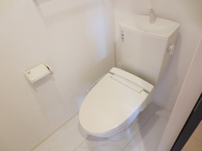 物件内観写真15　(トイレ)