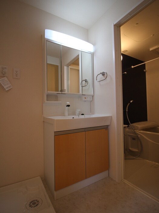 物件内観写真13　(洗面)