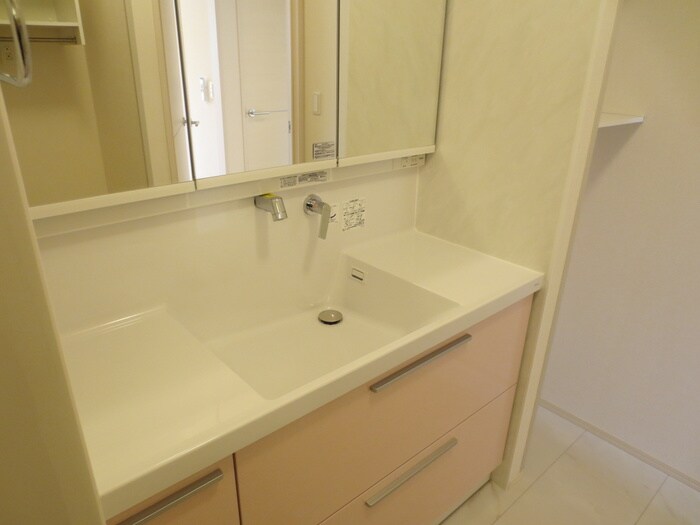 物件内観写真10　(洗面)