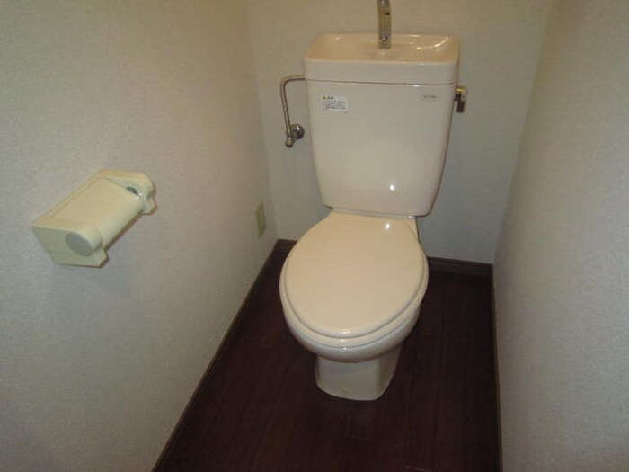 物件内観写真8　(トイレ)