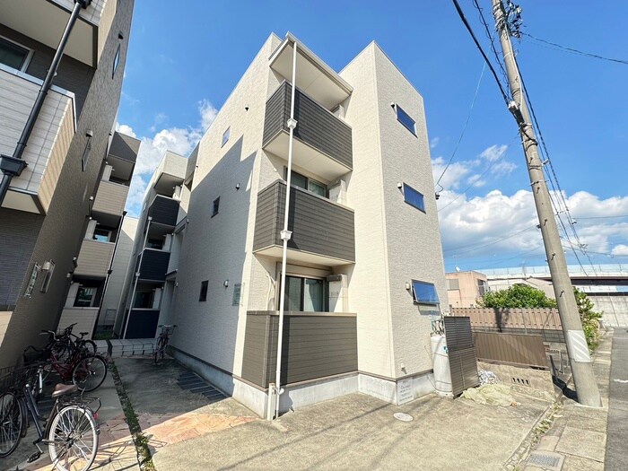 物件外観写真1　(外観写真)