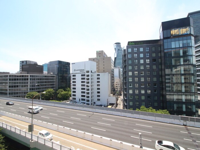 物件内観写真19　(室内からの展望)