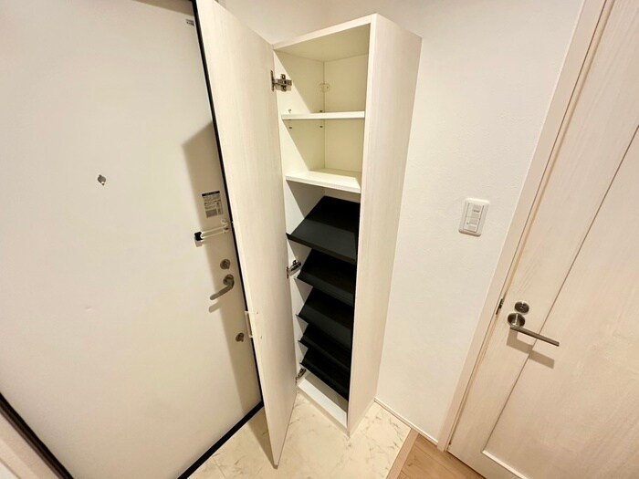 物件内観写真18　(靴箱)