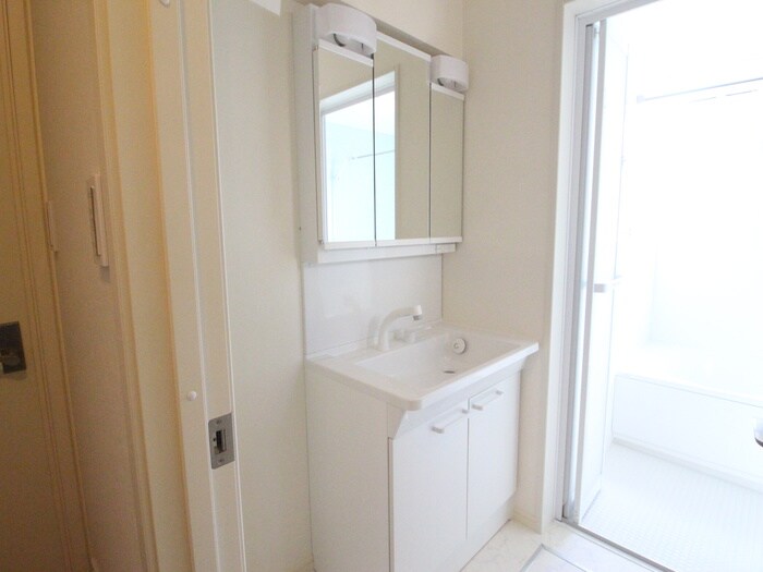 物件内観写真13　(洗面)