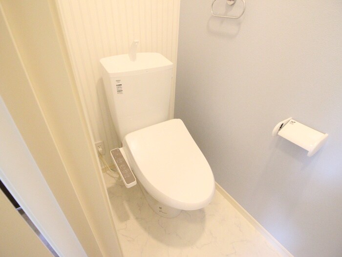 物件内観写真14　(トイレ)