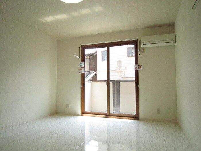 物件内観写真16　(居室)