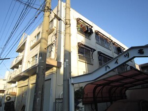 萬徳ビル外観写真