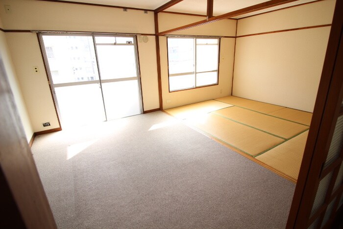 物件内観写真9　(居室)