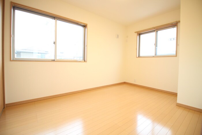 物件内観写真9　(居室)