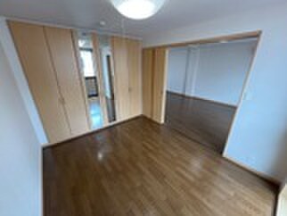 物件内観写真12　(居室)