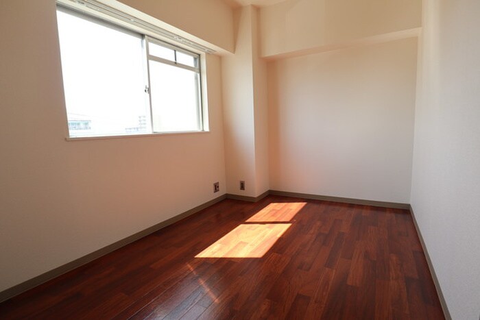 物件内観写真10　(居室)