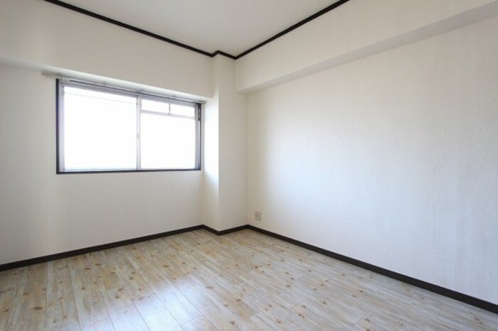 物件内観写真11　(居室)