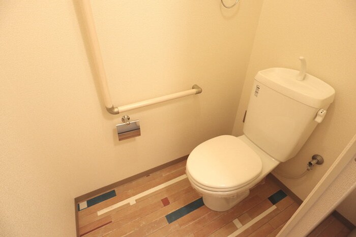 物件内観写真15　(トイレ)