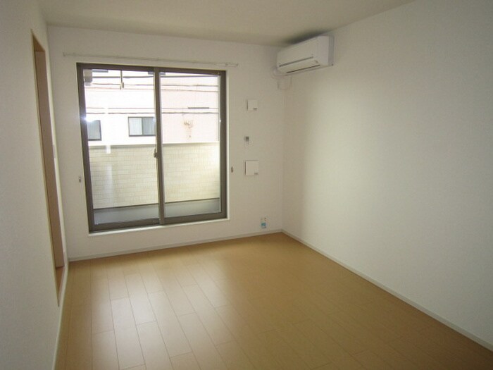 物件内観写真5　(居室)