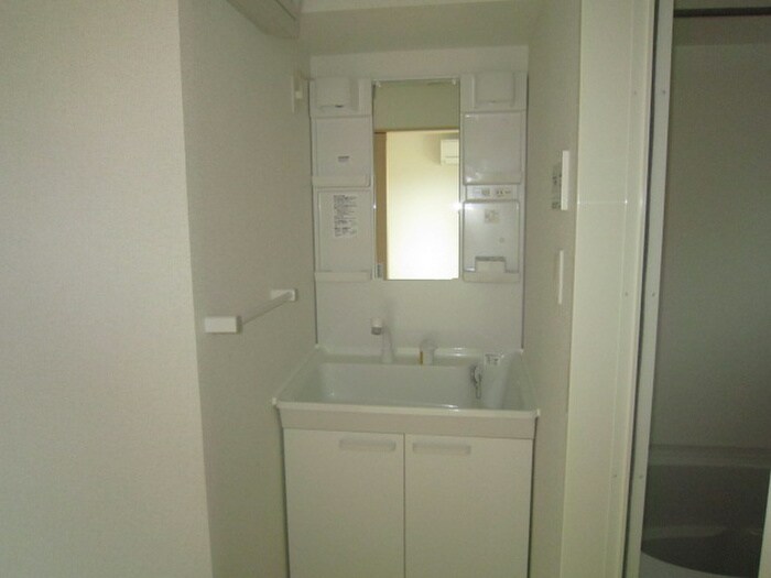 物件内観写真12　(洗面)