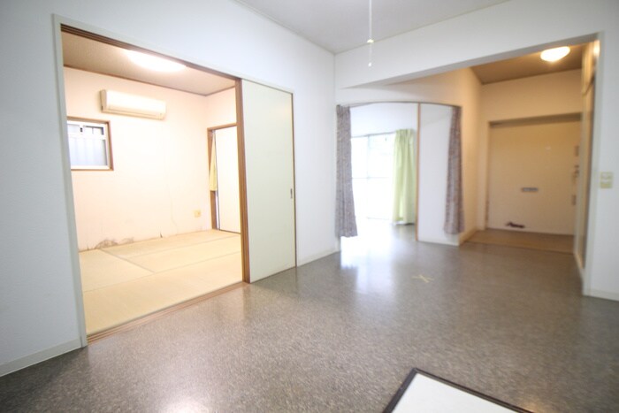 物件内観写真7　(居室)