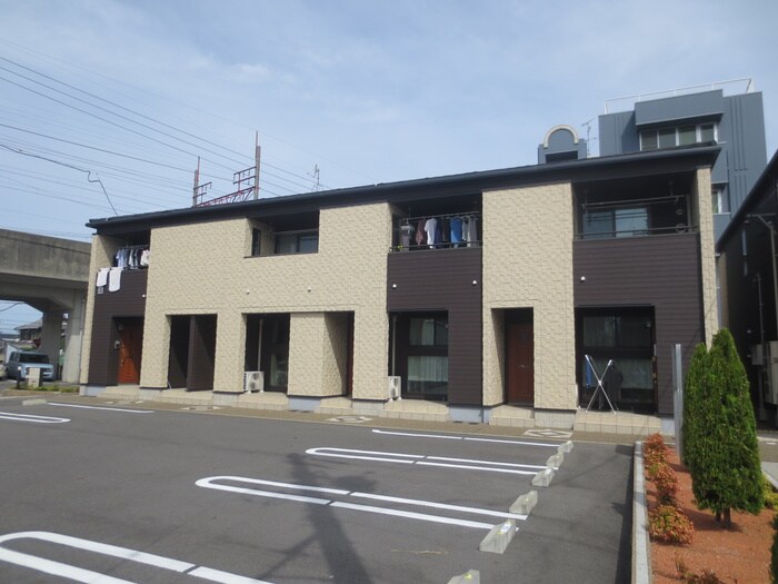 物件外観写真2　(外観写真)