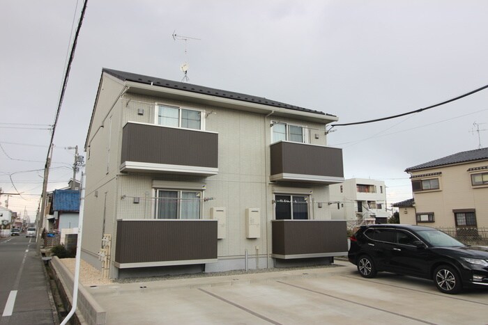 物件外観写真2　(外観写真)