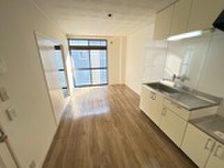 物件内観写真10　(居室)