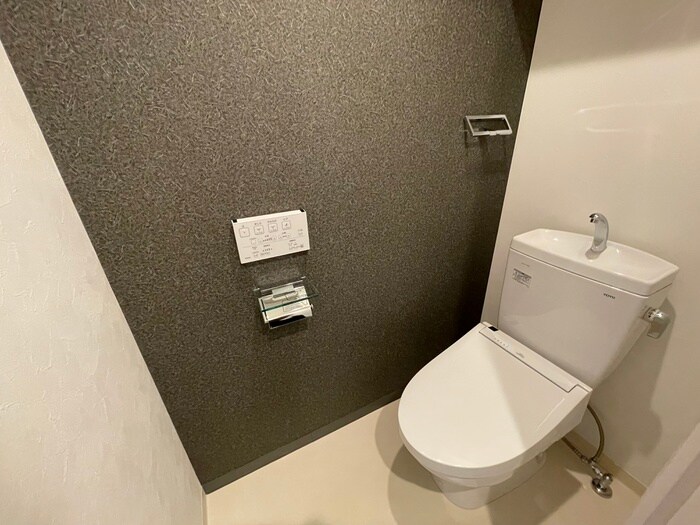 物件内観写真15　(トイレ)