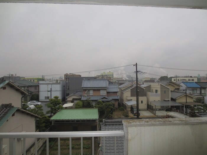 物件内観写真14　(室内からの展望)