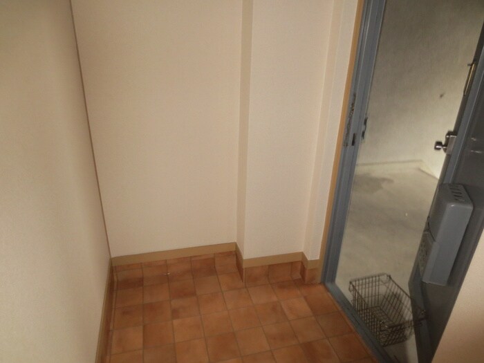 物件内観写真22　(玄関)