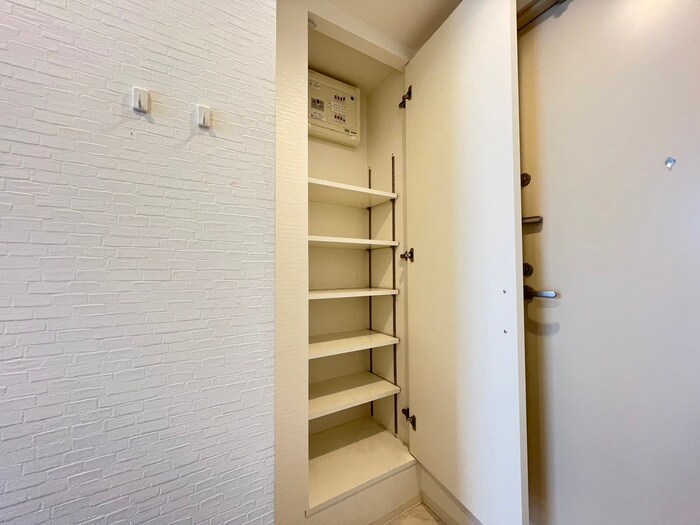物件内観写真19　(靴箱)