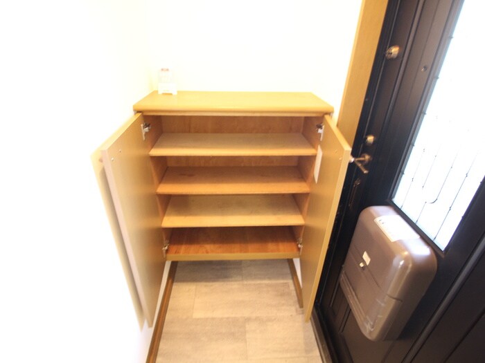 物件内観写真18　(靴箱)