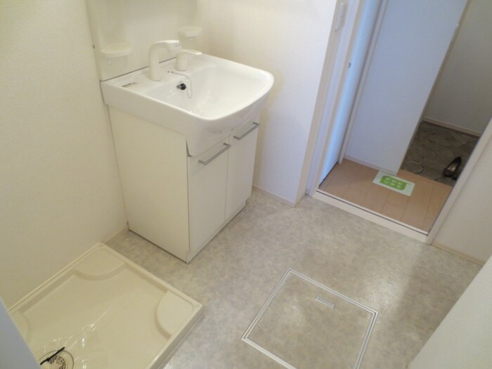 物件内観写真13　(洗面)