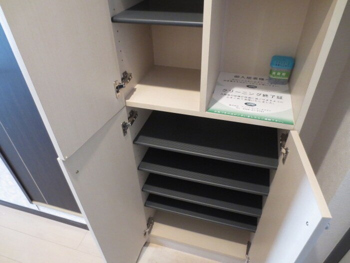 物件内観写真11　(靴箱)