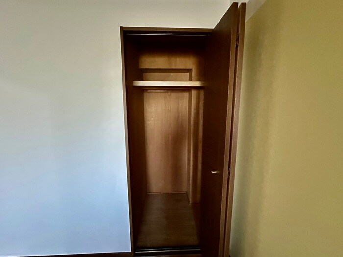 物件内観写真12　(収納)