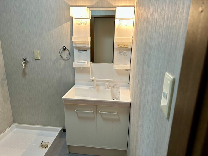 物件内観写真17　(洗面)