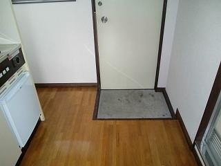 物件内観写真14　(玄関)