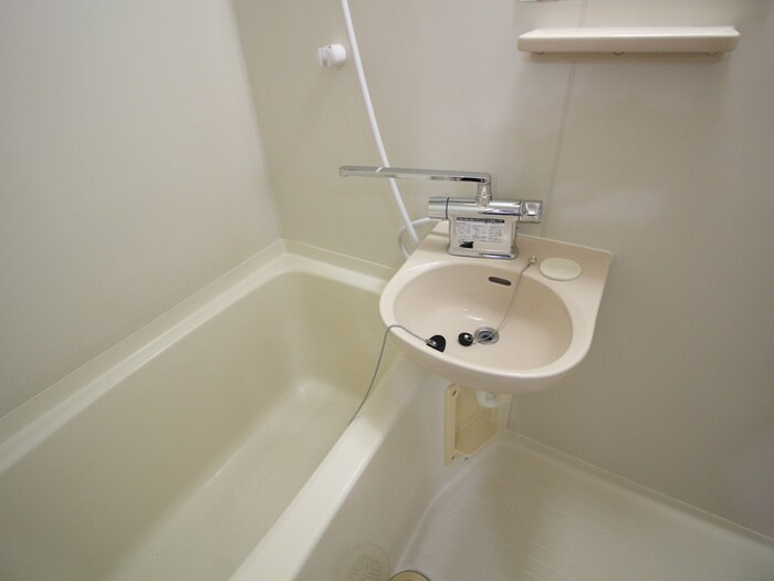 物件内観写真11　(洗面)