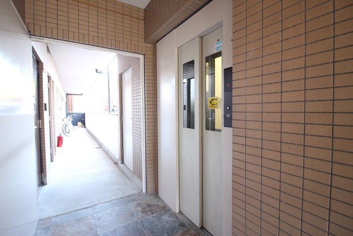 物件外観写真6　(建物設備)