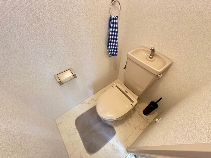 物件内観写真12　(トイレ)