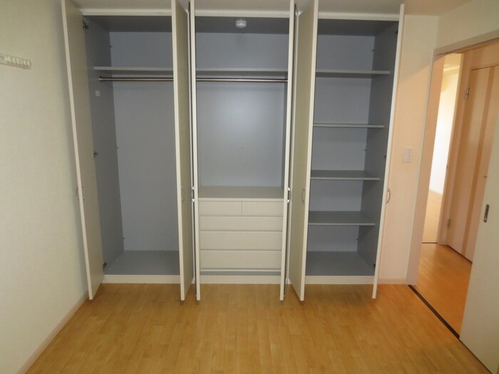 物件内観写真7　(収納)