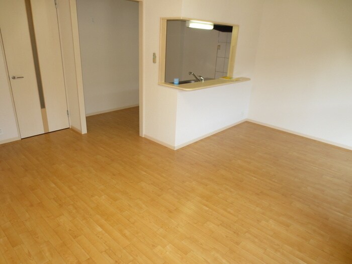 物件内観写真8　(居室)