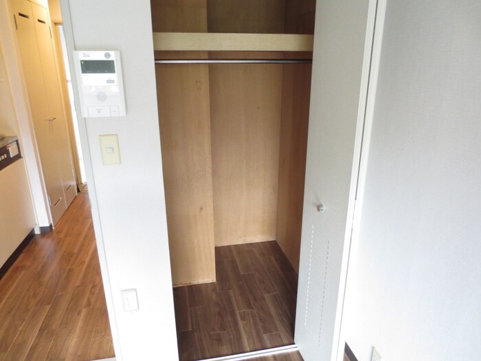 物件内観写真10　(収納)