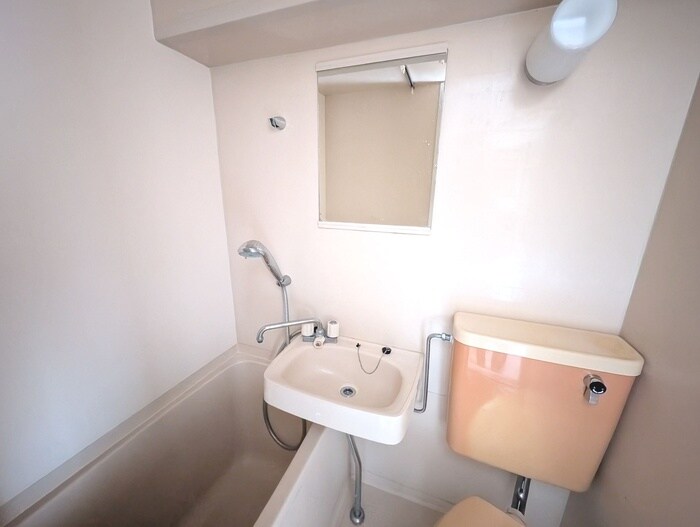 物件内観写真12　(洗面)